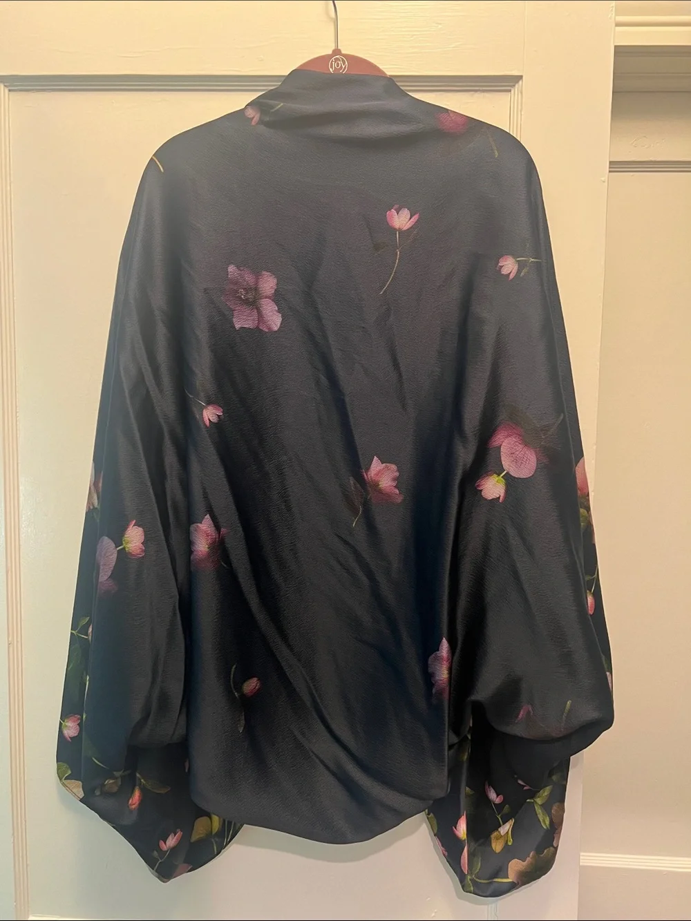 Ted Baker London gorgeous 100%